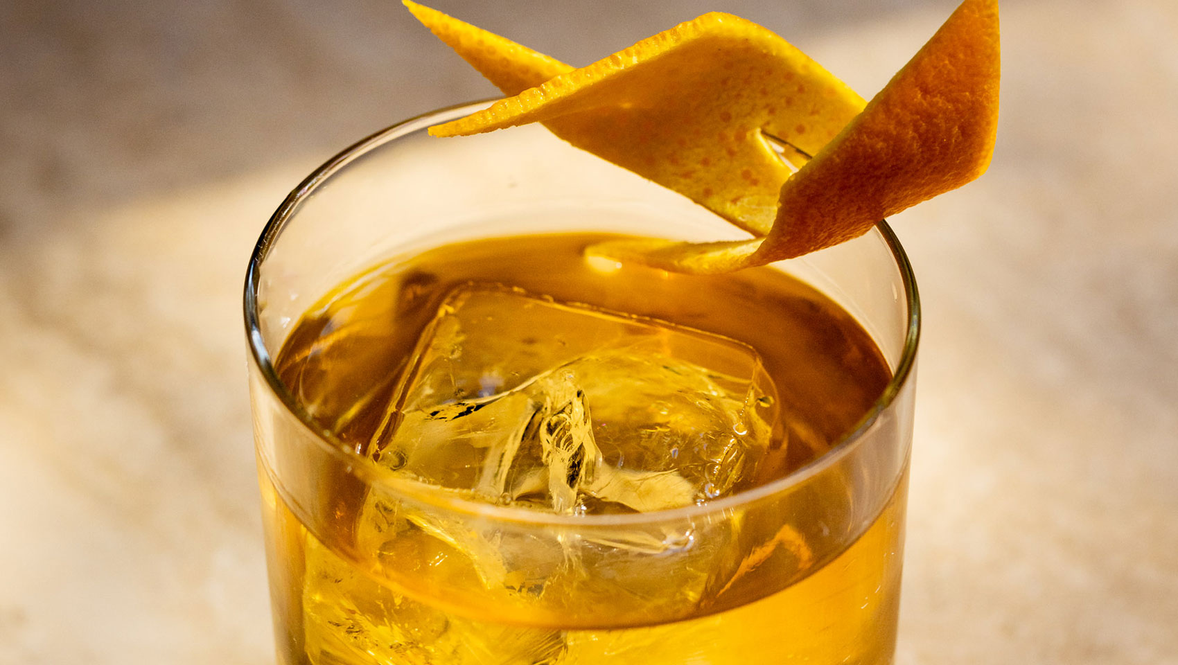 old fashioned cocktail