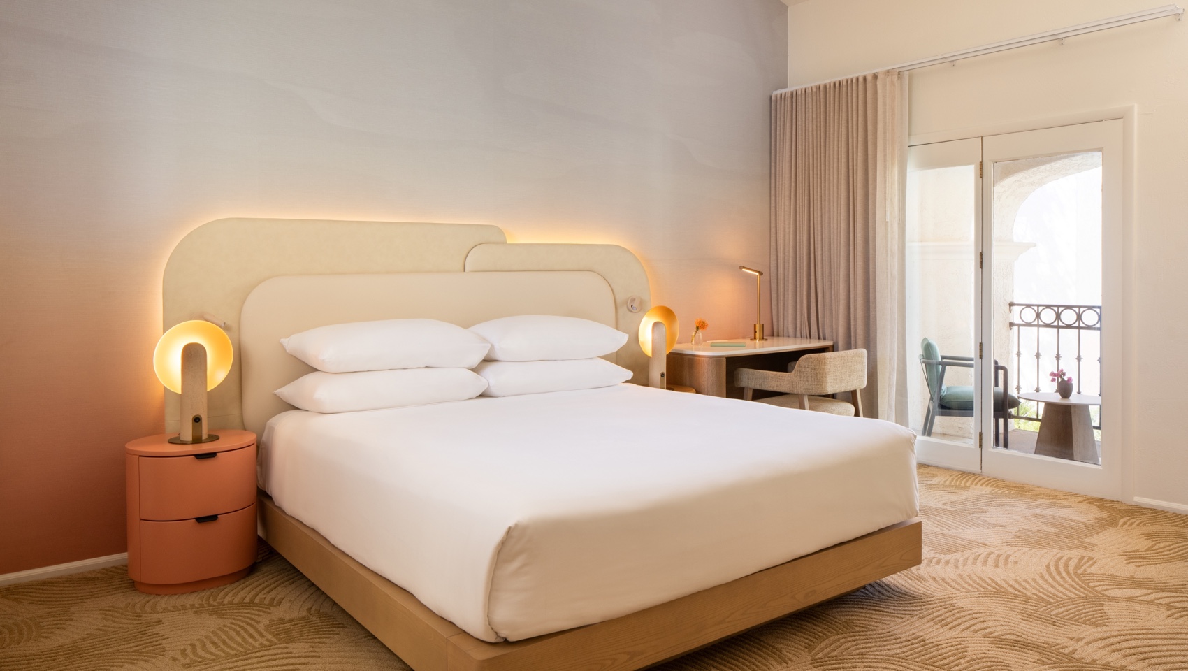 Valley Villa bedroom with a king bed and balcony